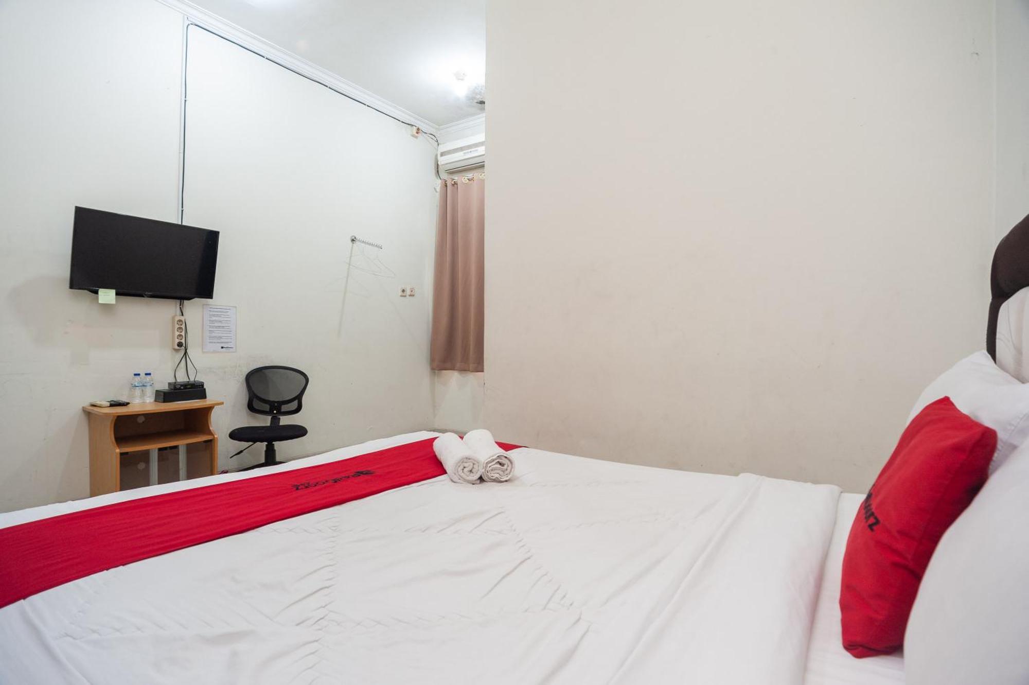 Reddoorz Plus Near Rs Pmi Bogor Exterior photo