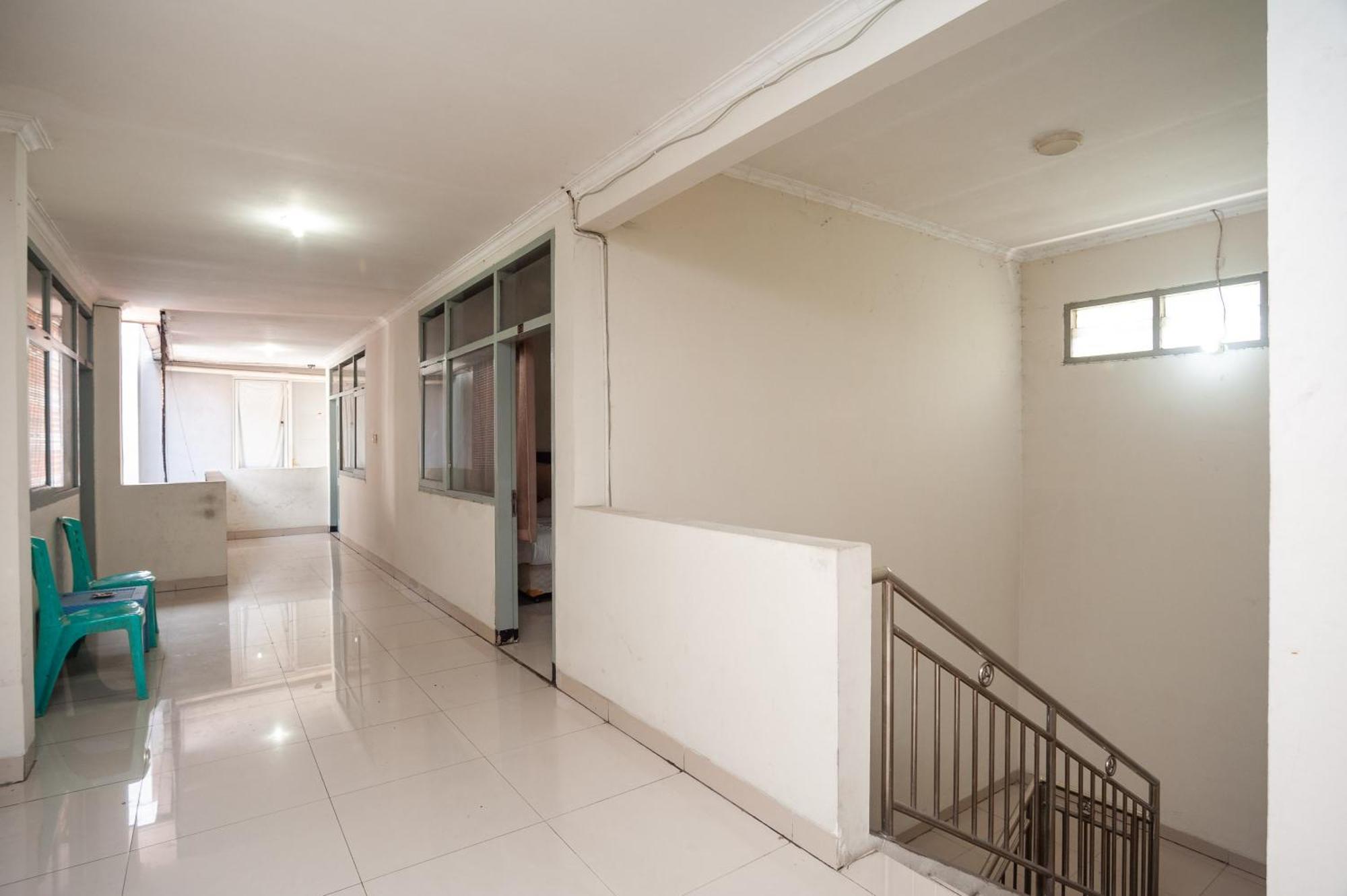 Reddoorz Plus Near Rs Pmi Bogor Exterior photo
