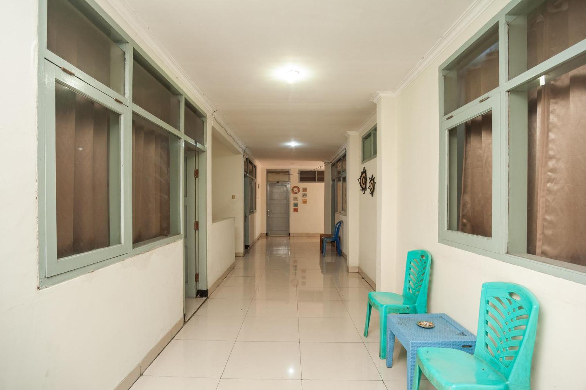 Reddoorz Plus Near Rs Pmi Bogor Exterior photo